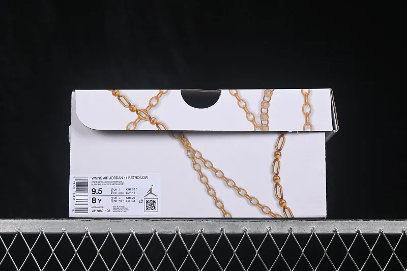 All categories Air Jordan Jordan series basketball shoes Air Jordan 11 F version Air Jordan 11 Low "Metallic Gold" AJ11 Joe 11 Platinum AH7860-102